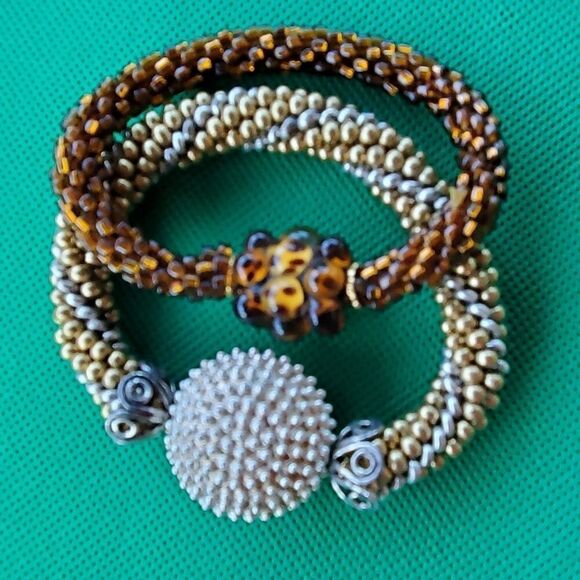 Set‎ of 2 beautiful Beaded Kumihimo Bracelets - Picture 9 of 12